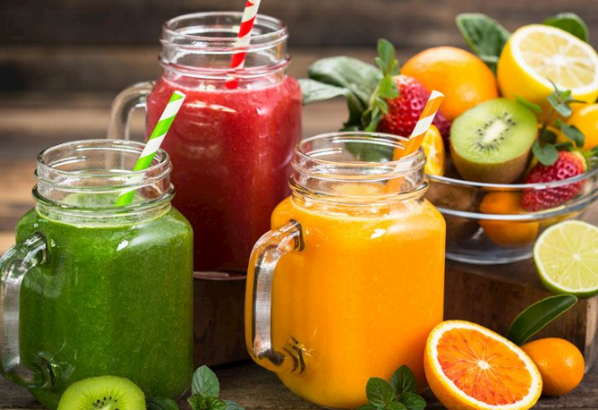 TAZE SIKILMIŞ MEYVE SULARI